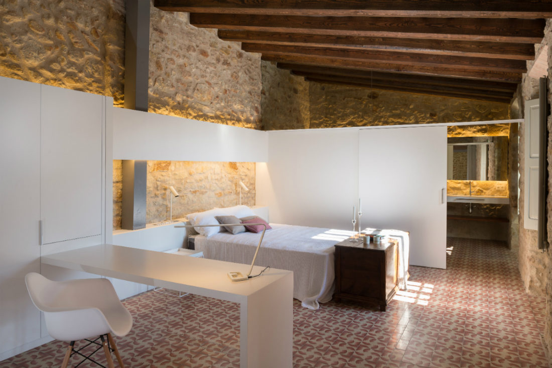 diseno-rustico-en-piedra